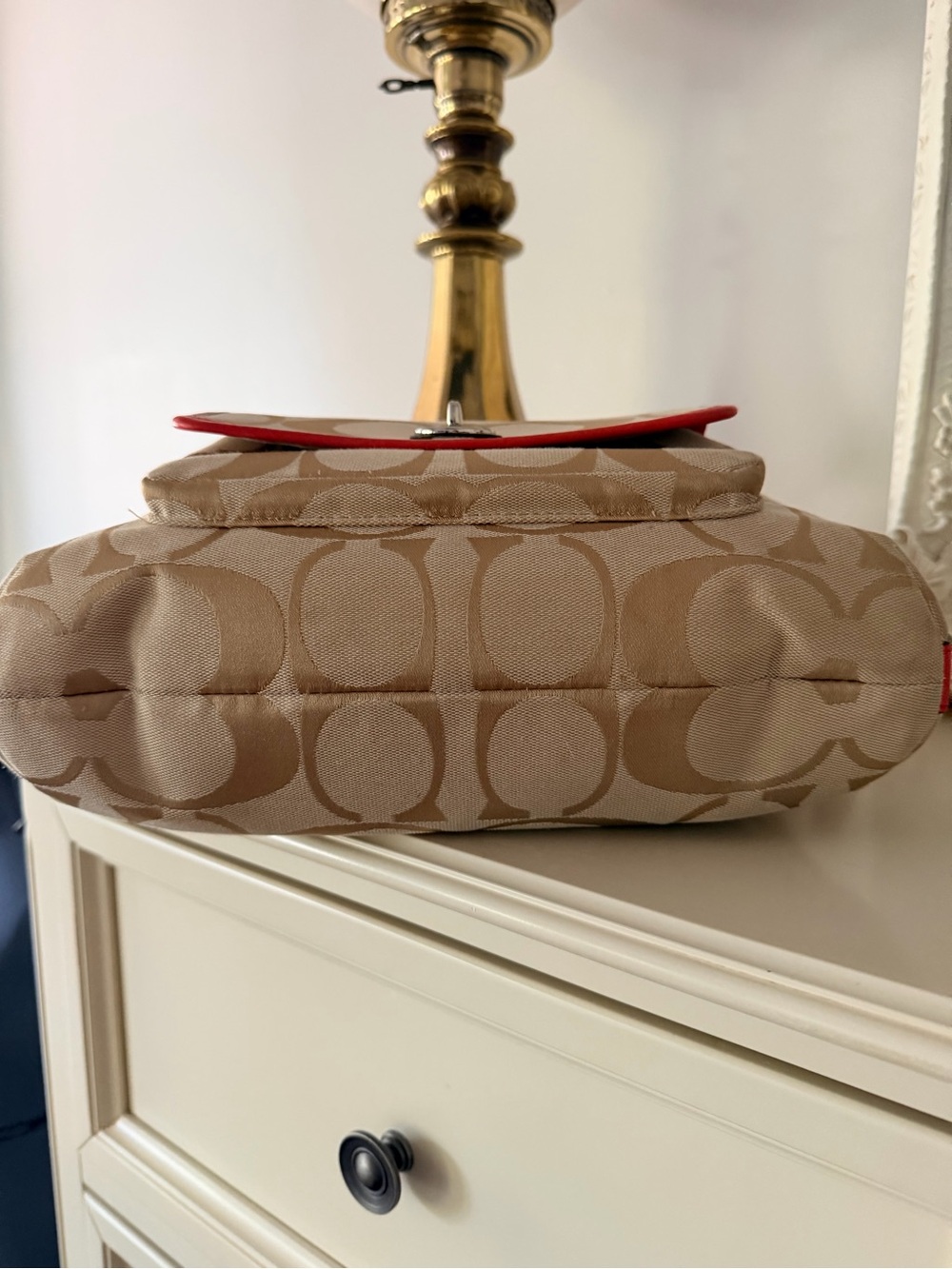 Coach Beige Signature Canvas Shoulder Bag with Red Trim - Picture 4 of 6